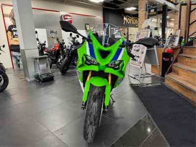 Kawasaki Ninja ZX-6R 2024