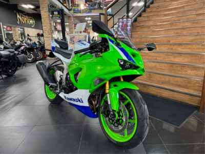 Kawasaki Ninja ZX-6R 2024