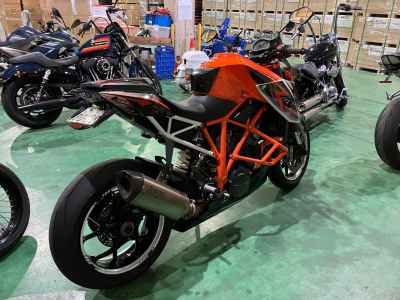 KTM 1290 Super Duke R 2016