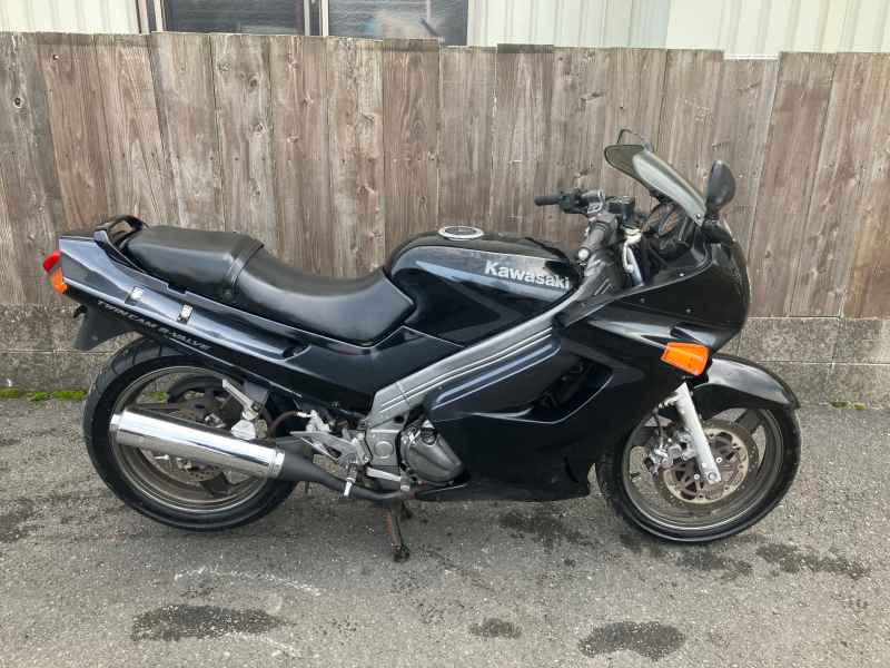 Kawasaki ZZR250