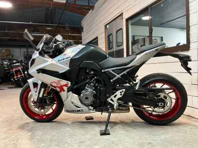Suzuki GSX-8R 2024