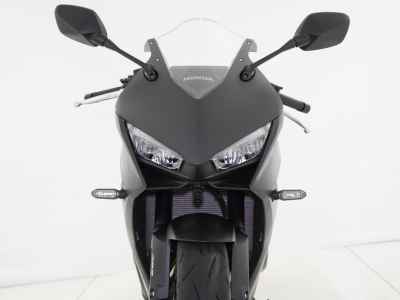 Honda CBR650R E-Clutch 2025