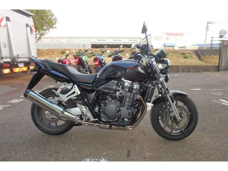 Honda CB1300SF 2025