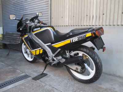 Yamaha TZR250