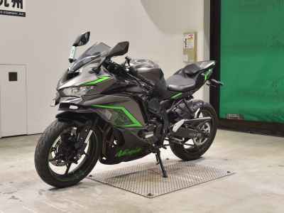 Kawasaki Ninja ZX-25R