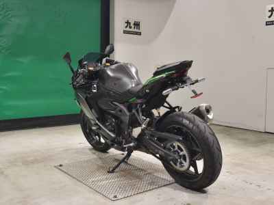 Kawasaki Ninja ZX-25R