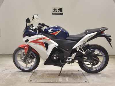 Honda CBR250R 2011