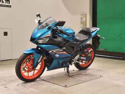Yamaha YZF-R25 2021