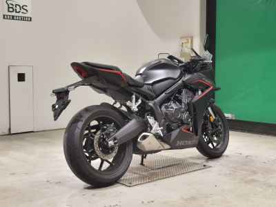Honda CBR650R 2025