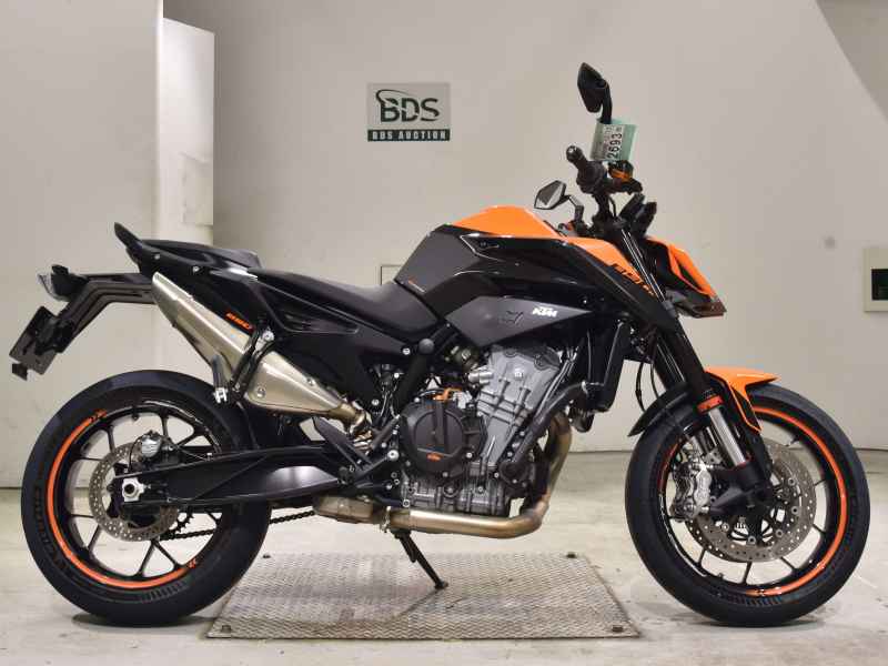 KTM 890 Duke 2023