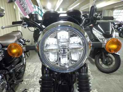 Kawasaki W800 2023