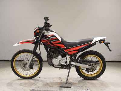 Yamaha XT250 Serow 2018