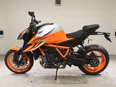 KTM 1290 Super Duke R 2023