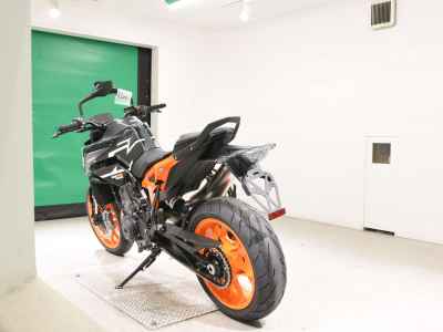 KTM 890 Duke GP 2023