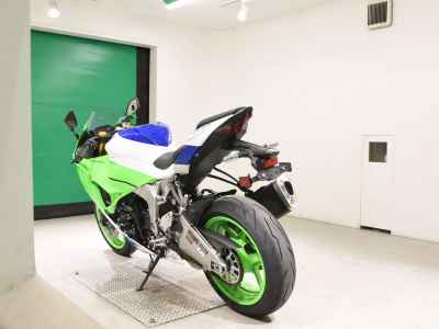 Kawasaki Ninja ZX-6R 2024