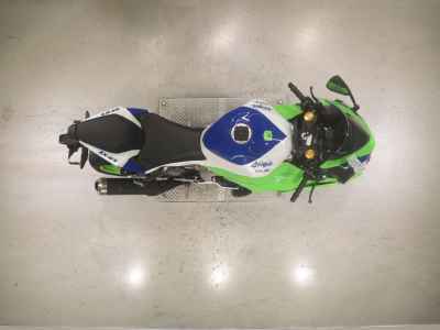 Kawasaki Ninja ZX-6R 2024