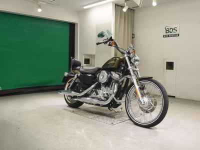 Harley-Davidson Sportster Seventy-Two XL1200V 2013