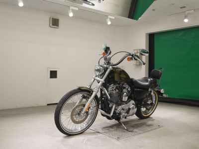 Harley-Davidson Sportster Seventy-Two XL1200V 2013