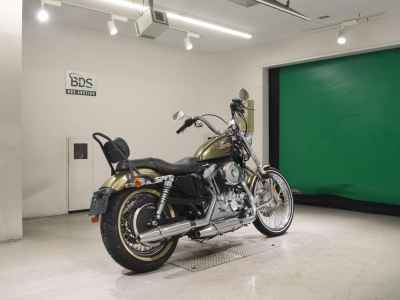 Harley-Davidson Sportster Seventy-Two XL1200V 2013