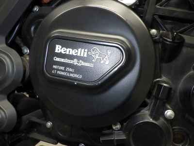 Benelli Leoncino 250 2021