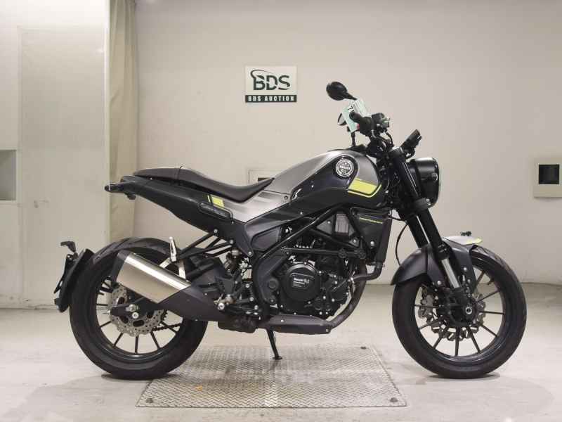 Benelli Leoncino 250 2021