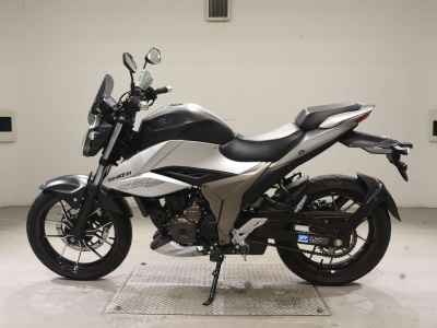 Suzuki Gixxer 250SF