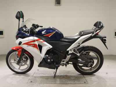 Honda CBR250R 2011
