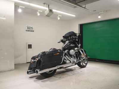 Harley-Davidson Street Glide FLHX1690 2013
