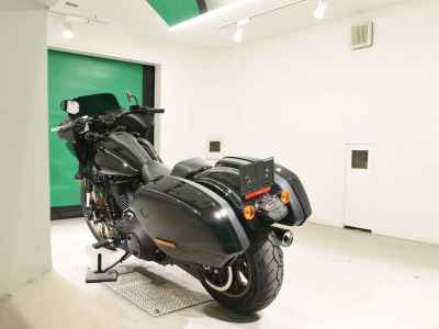 Harley-Davidson FXLRST1920 2025