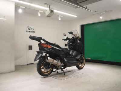 Yamaha XMAX 250 2022