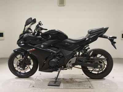 Suzuki GSX250R