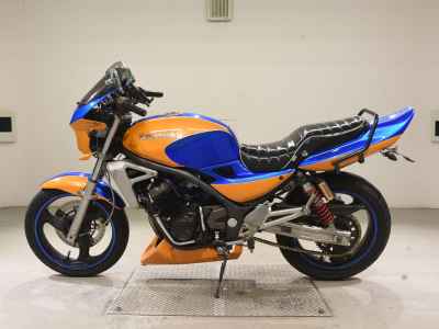 Kawasaki Balius ZR250