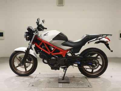 Honda VTR250 2015