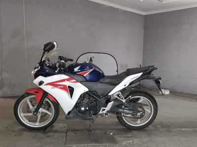 Honda CBR250R 2011