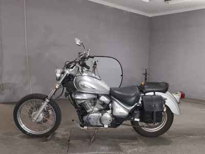 Suzuki Intruder 250LC
