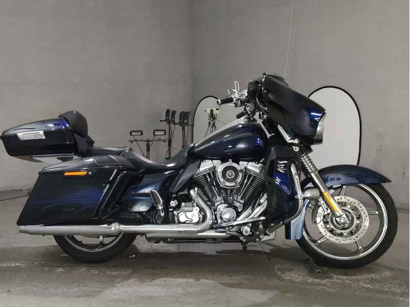 Harley-Davidson Street Glide FLHXSE1800 2015