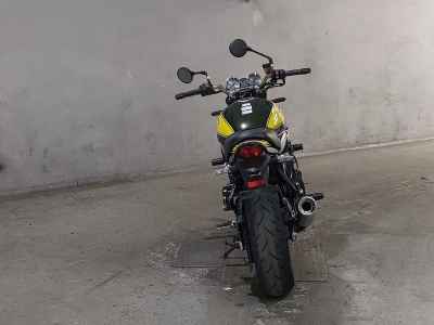 Kawasaki Z900RS 2024