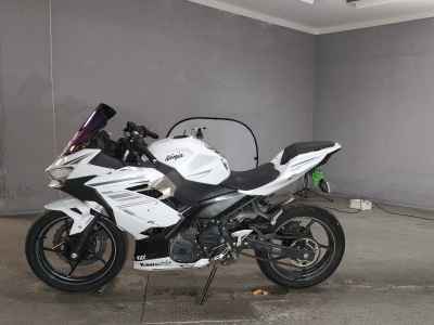 Kawasaki Ninja 400 2022
