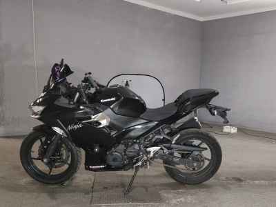 Kawasaki Ninja 400 2021