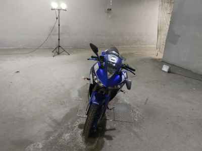 Yamaha YZF-R25 2015