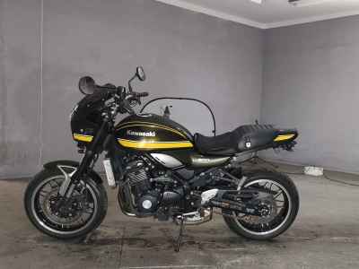 Kawasaki Z900RS 2021