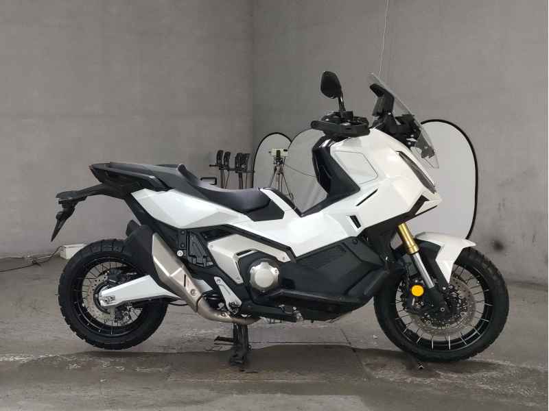 Honda X-Adv 750 2025