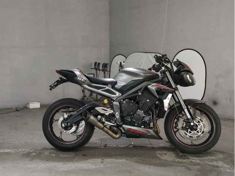 Triumph Street Triple RS