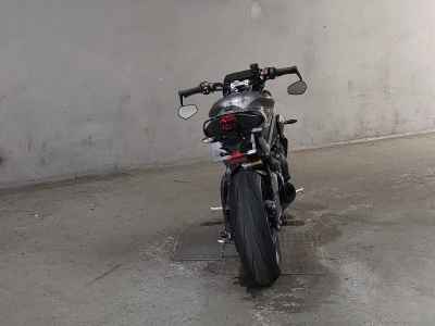 Triumph Street Triple RS