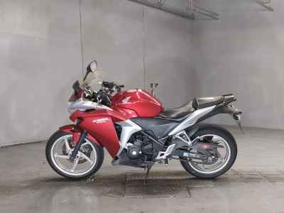 Honda CBR250R 2011