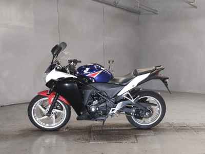 Honda CBR250R 2011