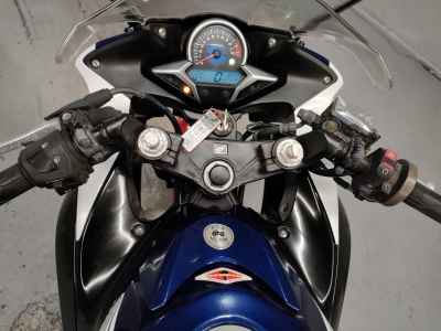 Honda CBR250R 2011