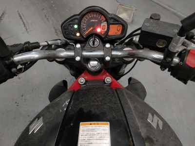 Suzuki Gladius SFV400 2014