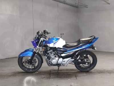Suzuki GSR250