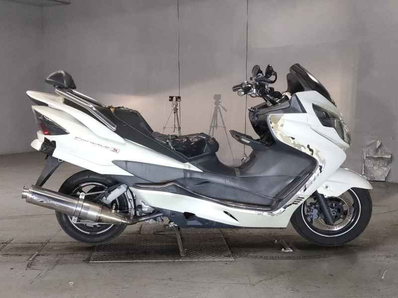Suzuki Skywave 250S
